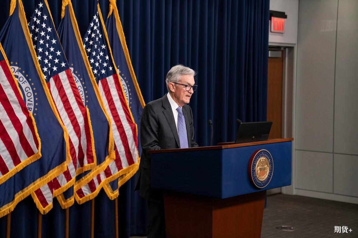 “黄金平替”铂金价格翻倍：十年来最高价背后，谁在引爆市场？